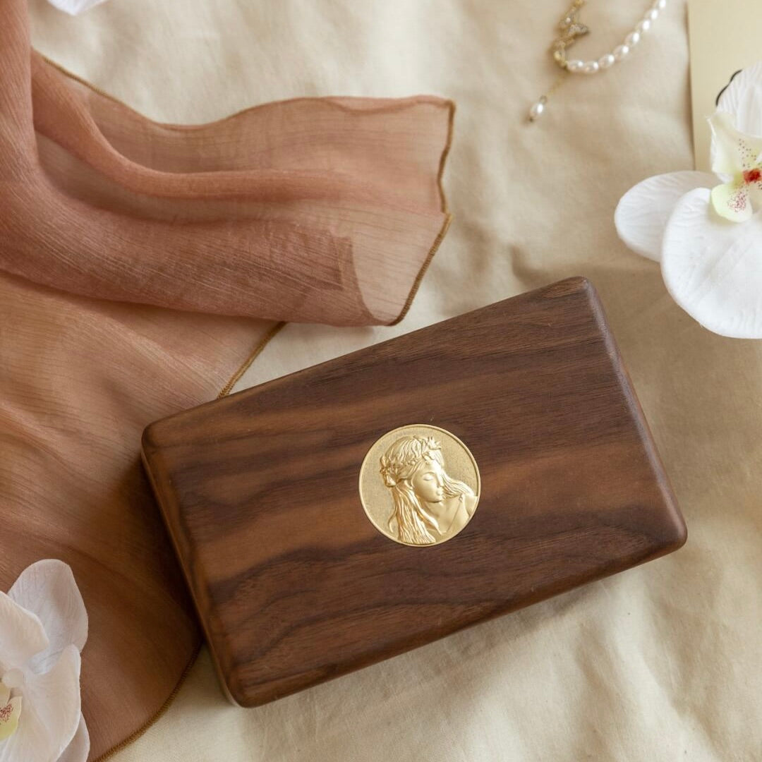 Compact Black Walnut Jewelry Box with Magnetic Closure - Portable Design for travel and daily use